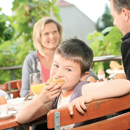 Alte Schule Hotel 3*